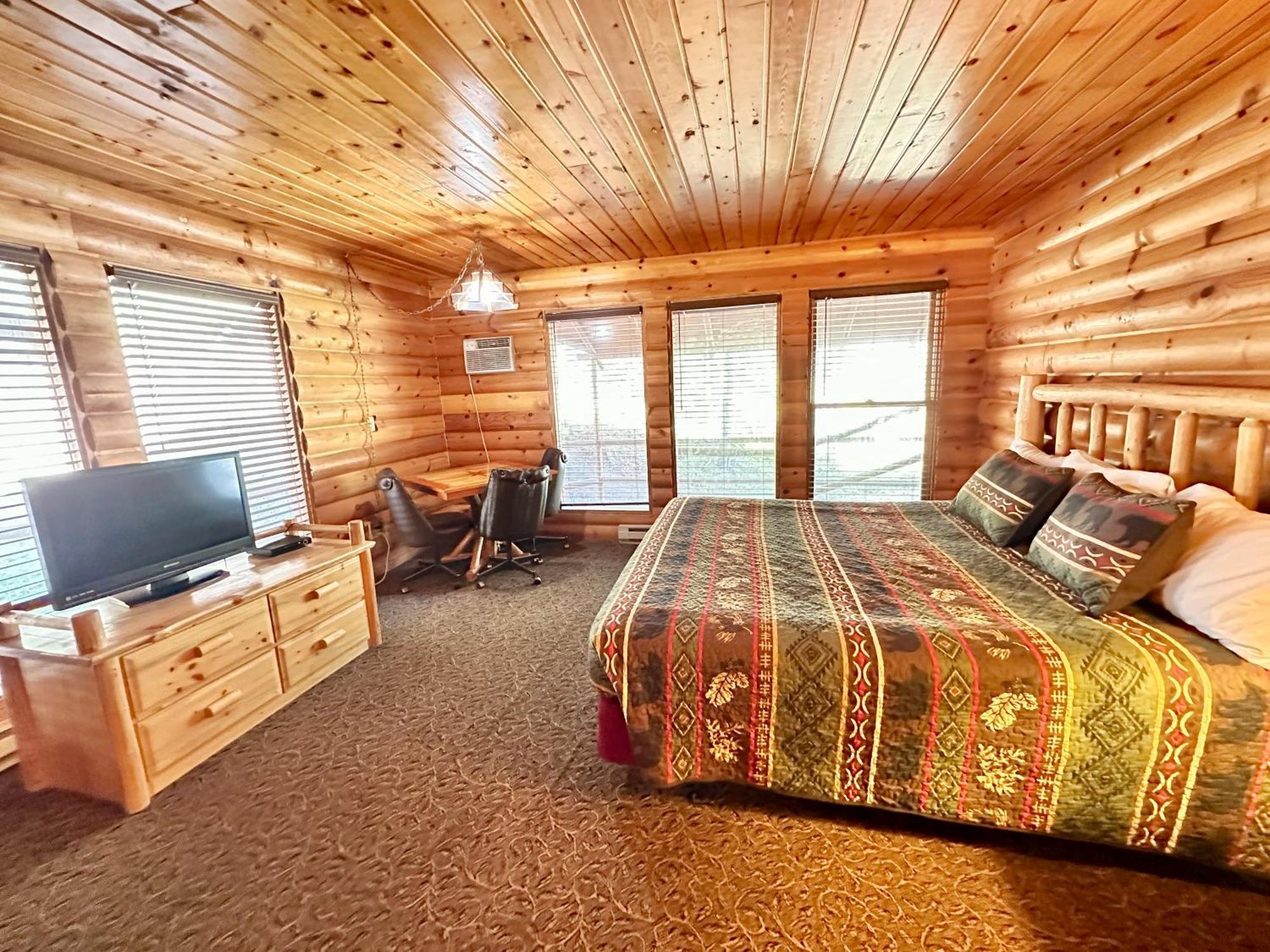 The Lodge At Lolo Hot Springs Экстерьер фото